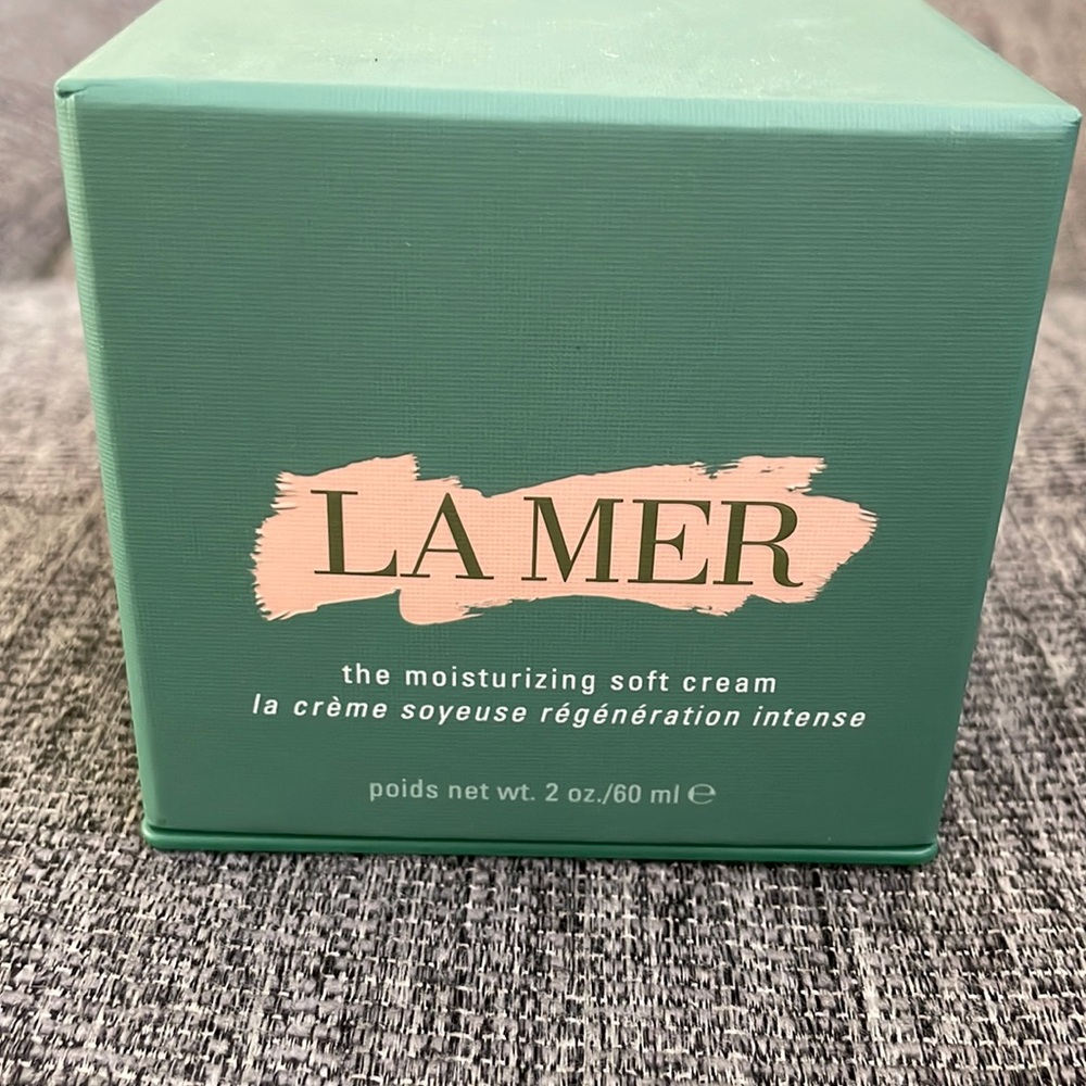 La Mer moisturizing soft cream 2oz